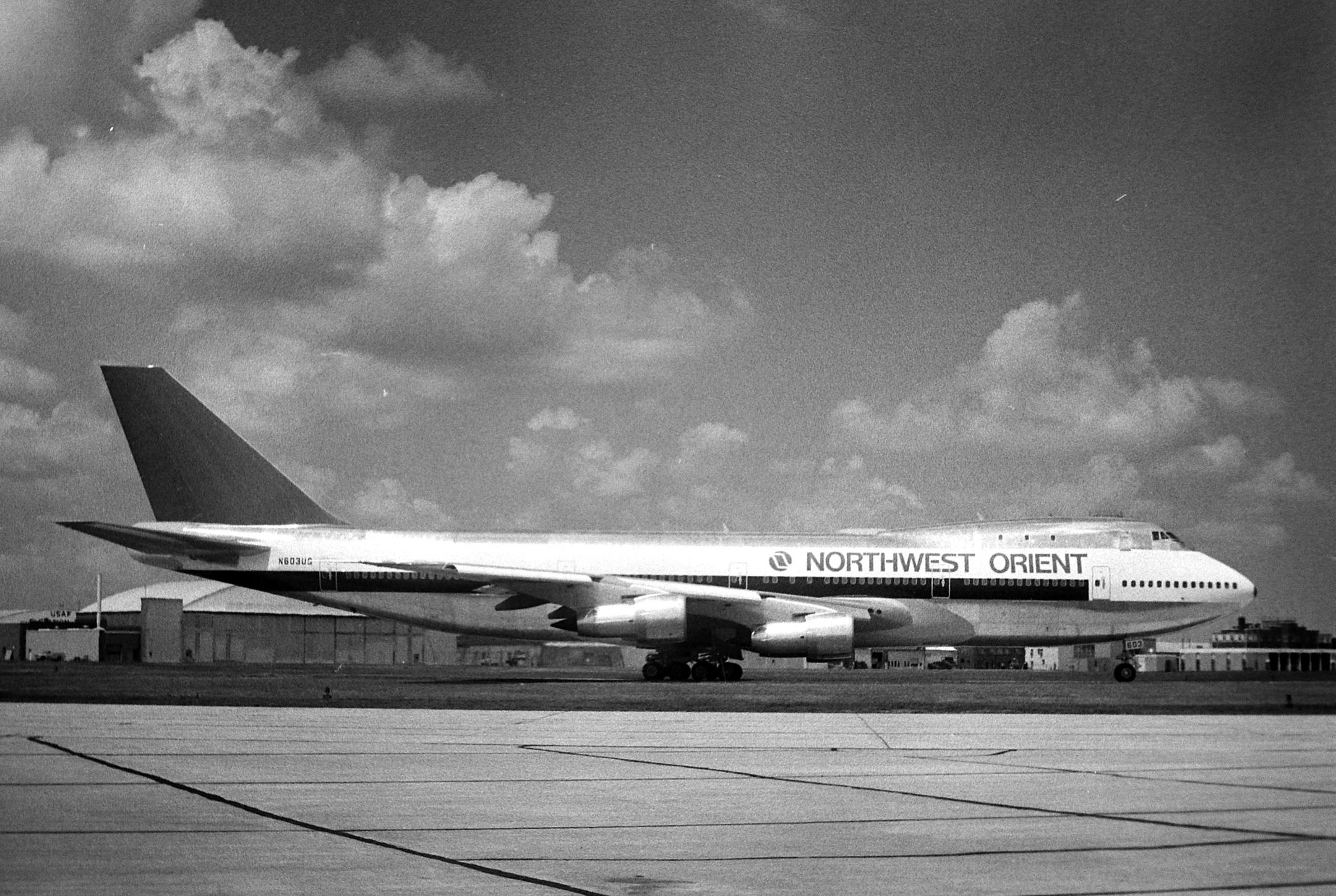 Aircraft – Boeing 747-100/200 – Northwest Airlines History Center